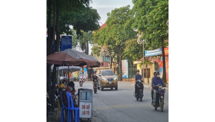 Cửu Việt, Trâu Quỳ, Gia Lâm. 35m2, mt 4m, ngõ 2,5m nhỉnh 5 tỷ đầu tư tốt. Lh 0989894845